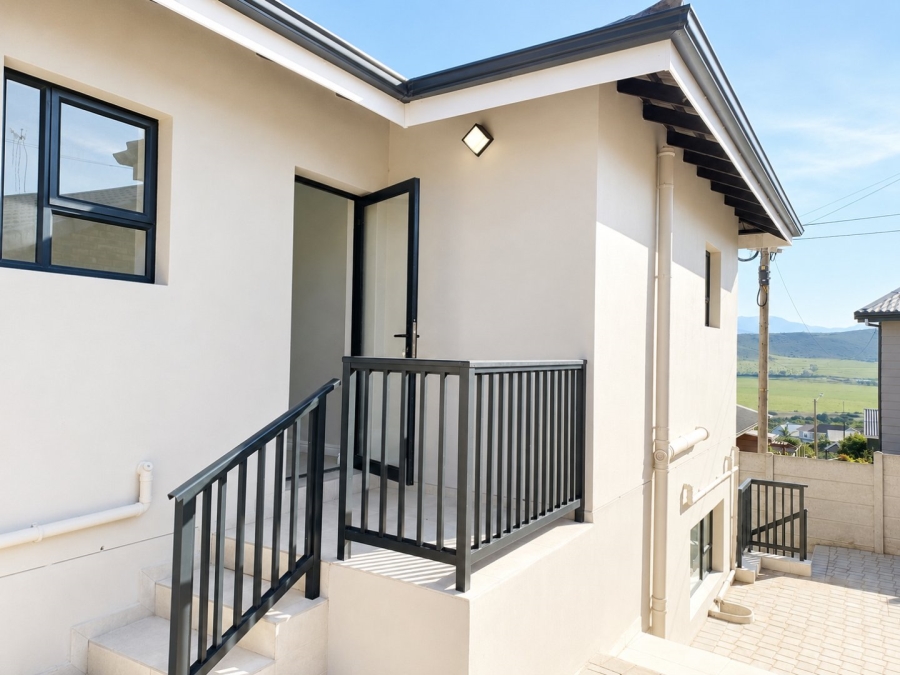 3 Bedroom Property for Sale in Fraaiuitsig Western Cape